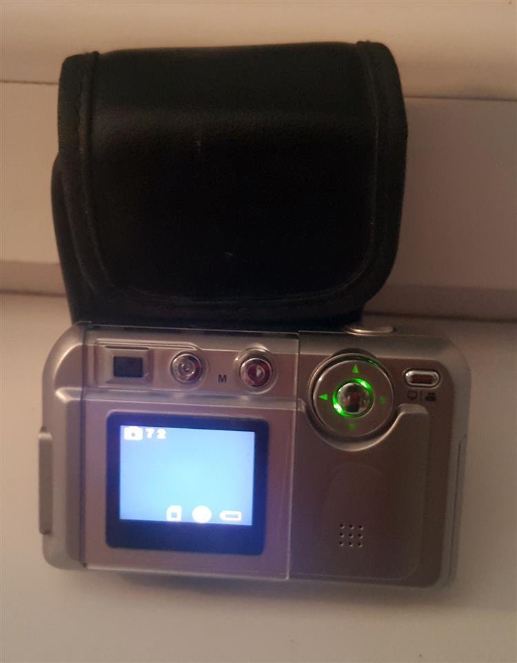 KAMERA-+-FUTROLA-+-DODACI