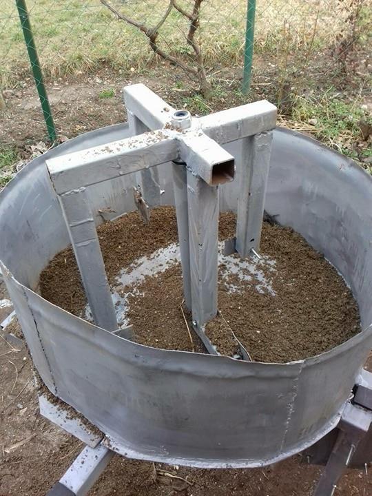 Prodajem-mesalicu-za-suvi-malter-