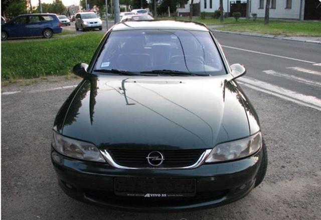 Opel Vectra cdx -01  