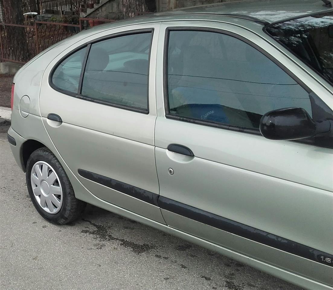 Renault-Megane-1-4-