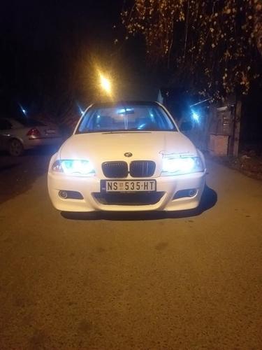 BMW 320i