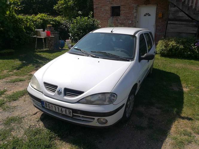 Renault Megane 1.9dci SERVISNA
