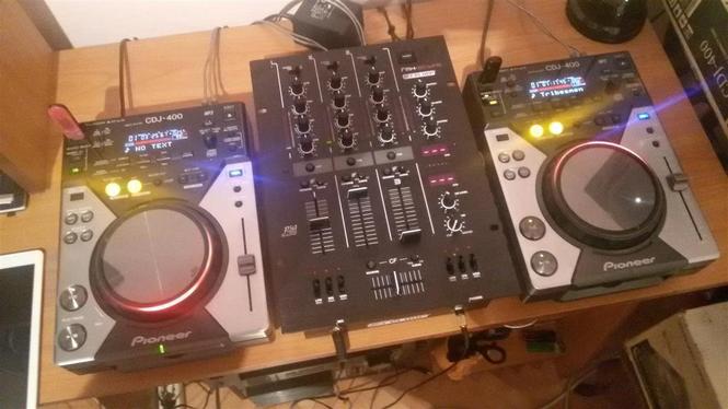 PIONEER CDJ 400