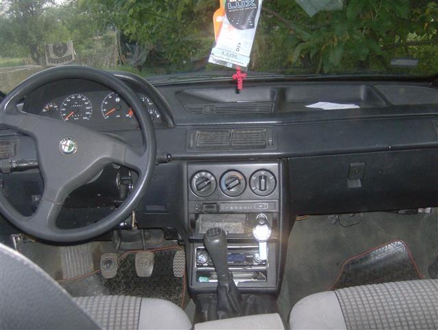Alfa-Romeo-155--92