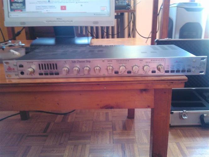 dbx 376