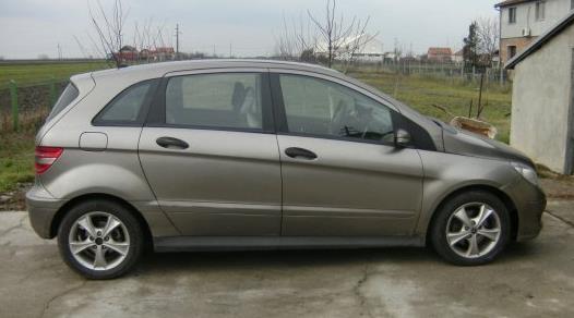 Mercedes B 180 - 05