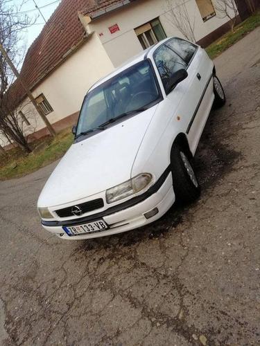 Opel astra