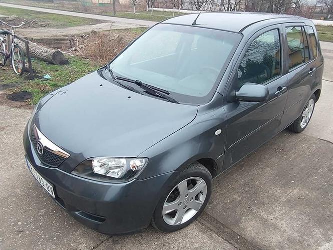 Mazda 2