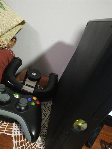 Xbox 360 čipovan sa 30+ igrica