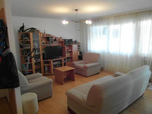 Stan-od-90m2-u-Novom-Sadu