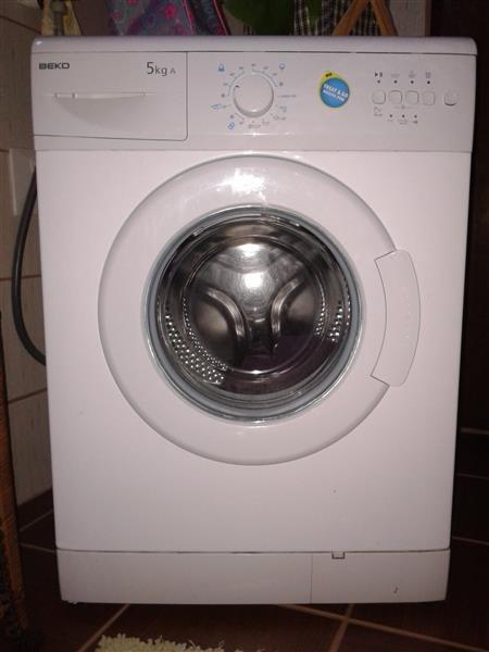 Beko-ves-masina-na-800-obrtaja