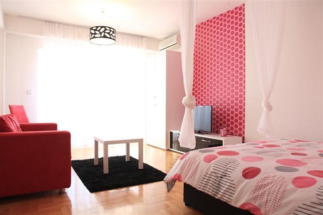 Ohrid-apartmani-pored-jezera-u-strogom-centru
