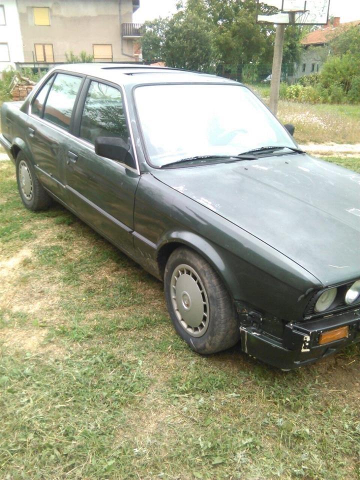 BMW-E30-318-M40-KOCKA