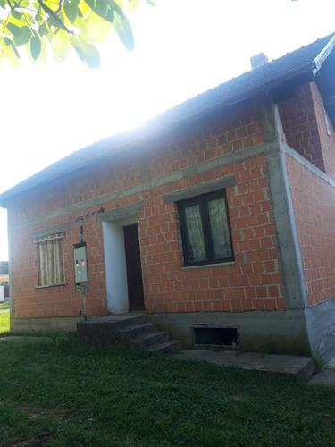 Kuća na prodaju 