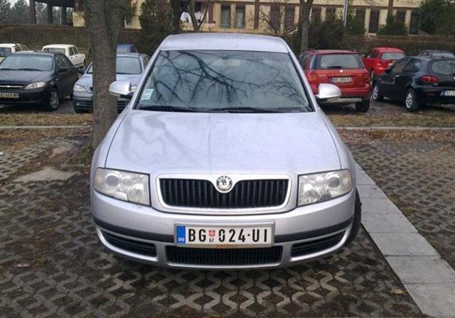 Škoda-Superb-TDI--08
