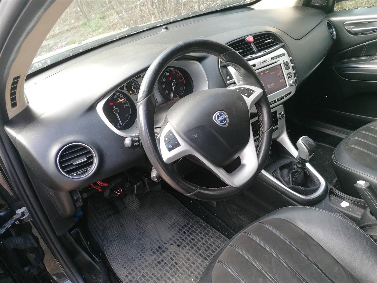 Lancia-delta-mf-volan