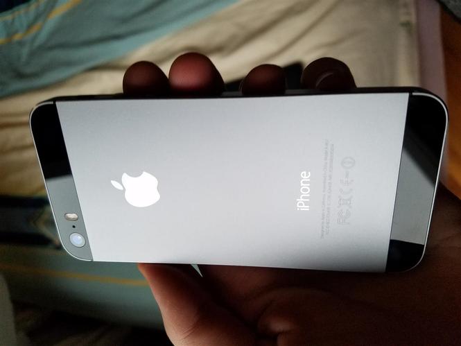 iPhone 5s 16gb