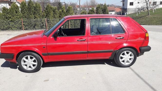 Golf 2 1.8 mono point